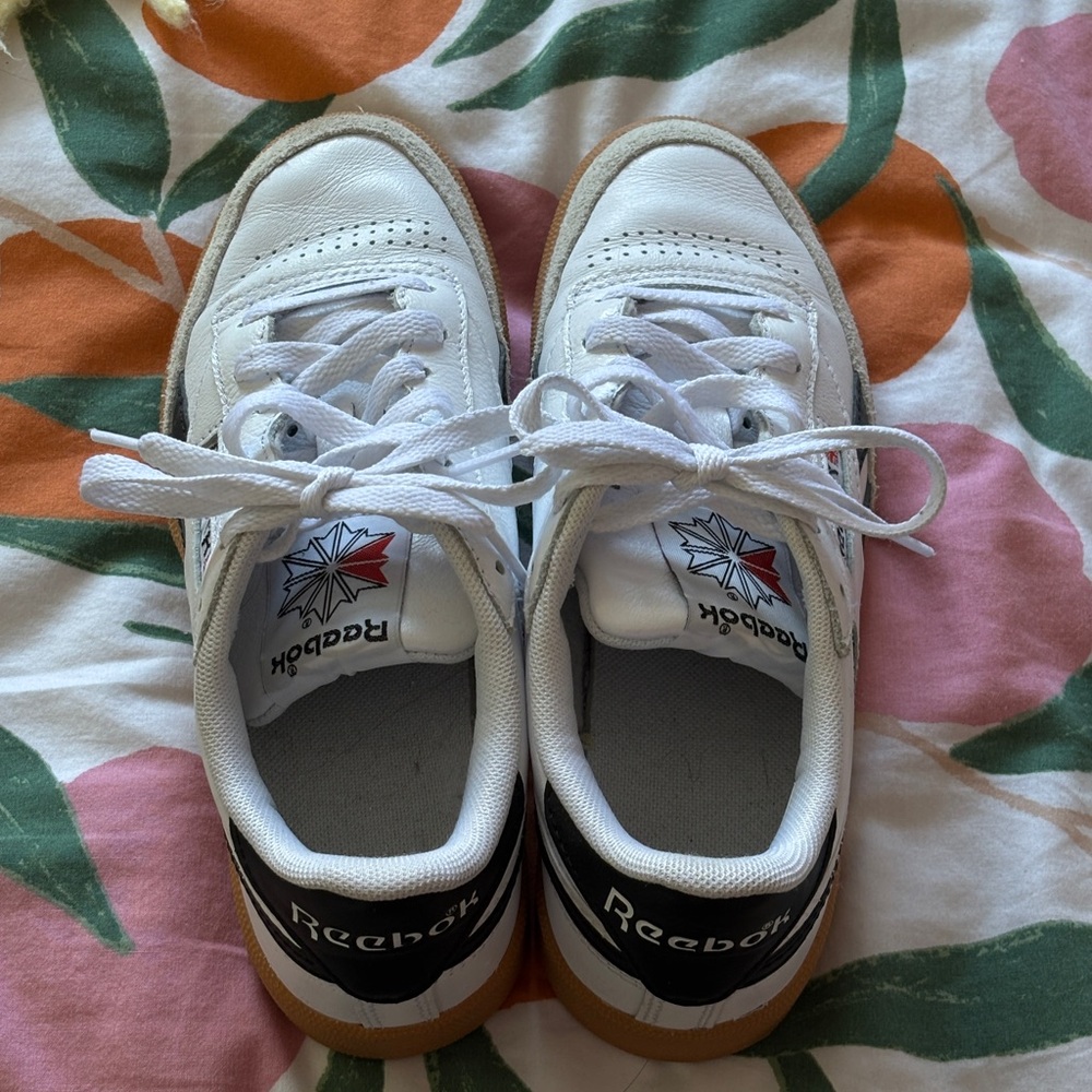 Women’s Reebok Sneakers - Picture 2 of 5